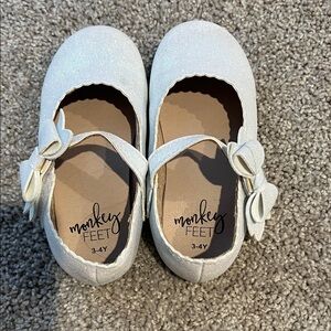 Monkey Feet Ivory Dress Shoes with Bow Accent